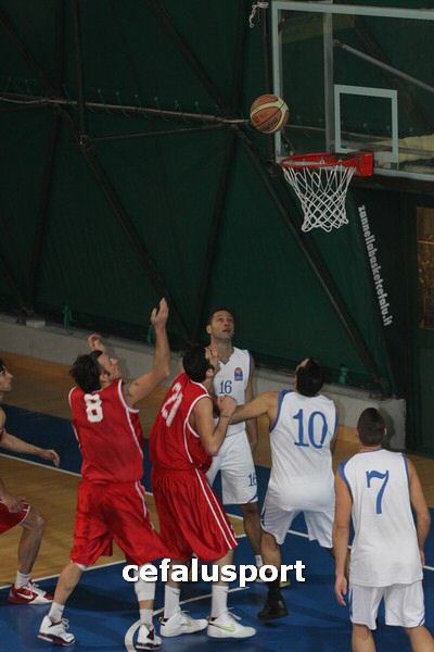 120129 Aquila 158_tn.jpg